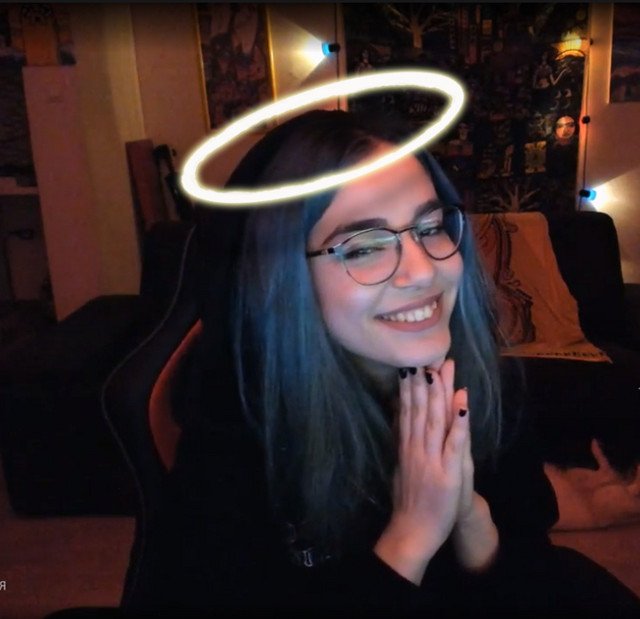 Twitch-vivien-Bersu-Alkac-Kimdir-Kac-Yasında